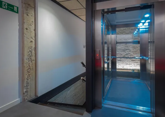 Ekoos Hostel, Eko * Bilbao