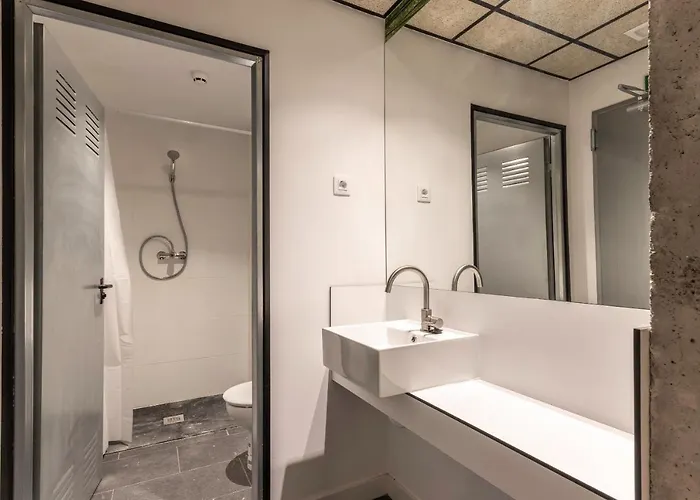 Ekoos Hostel, Eko * Bilbao