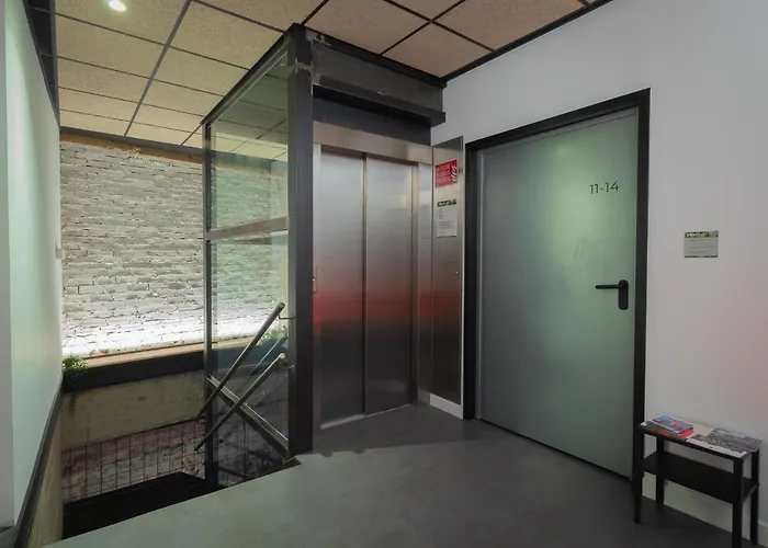 Hostal Ekoos Hostel, Eko *