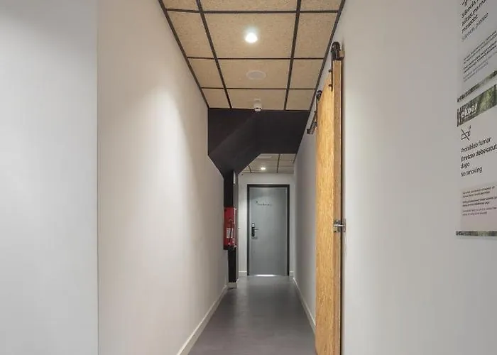 Ekoos Hostel, Eko Hostal *