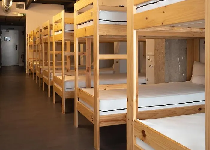 Hostal Ekoos Hostel, Eko