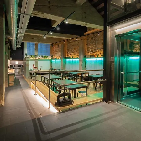 Ekoos Hostel, Eko * Bilbao