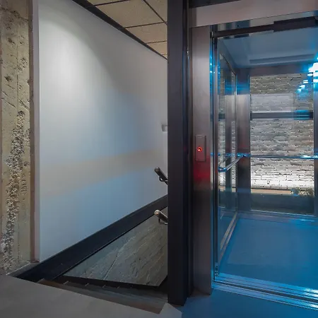 Ekoos Hostel, Eko * Bilbao